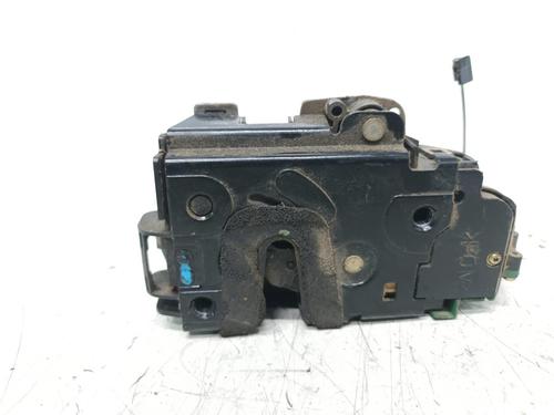 Used Front left lock VW POLO (9N_, 9A_) 1.4 TDI (75 hp) 11185402