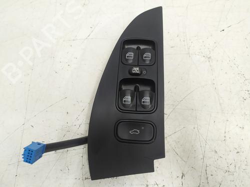 left-front-window-switch-mercedes-benz-c-class-w203-2000-2001-2002-2003-2004-2005-2006-2007-33852648 main image