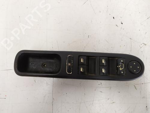 Used Left front window switch PEUGEOT 307 Break (3E) 2.0 HDI 110 (107 hp) 18603447