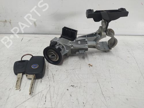 Used Ignition barrel FIAT GRANDE PUNTO (199_) 1.9 D Multijet (116 hp) 19515300