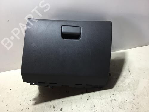 Used Glove box MERCEDES-BENZ GLA-CLASS (X156) [2013-2022]  28479029