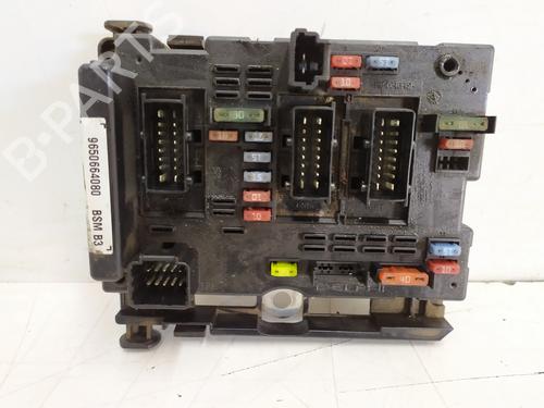 Used Fuse box PEUGEOT 307 Break (3E) 1.6 HDi 110 (109 hp) 31648664