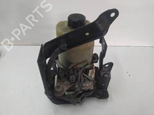 Used Steering pump FORD FOCUS II (DA_, HCP, DP) [2004-2013]  8949067