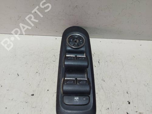 Used Left front window switch FORD MONDEO IV (BA7) 2.0 TDCi (140 hp) 24053486
