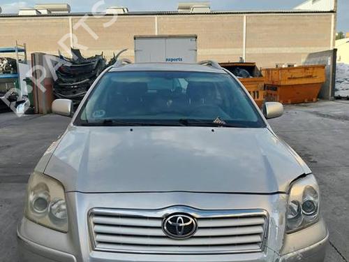 Brugte TOYOTA AVENSIS (_T25_) 2.2 D-4D (ADT251_, ADT251R) 4992499