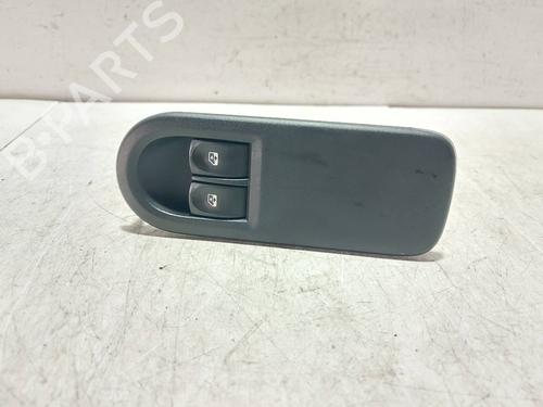 Used Left front window switch Left front window switch RENAULT CLIO III (BR0/1, CR0/1) [2005-2014] 39537913 39537913