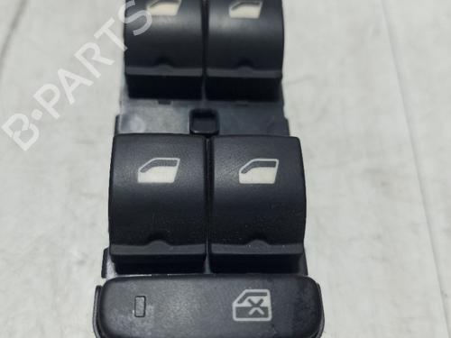 Used Left front window switch Left front window switch CITROËN C3 III (SX) [2016-2026] 34139076 34139076