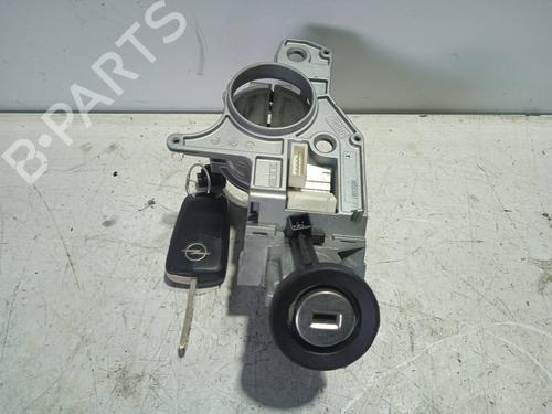 Used Ignition barrel OPEL ZAFIRA / ZAFIRA FAMILY B (A05) 1.7 CDTI (M75) (125 hp) 13518601