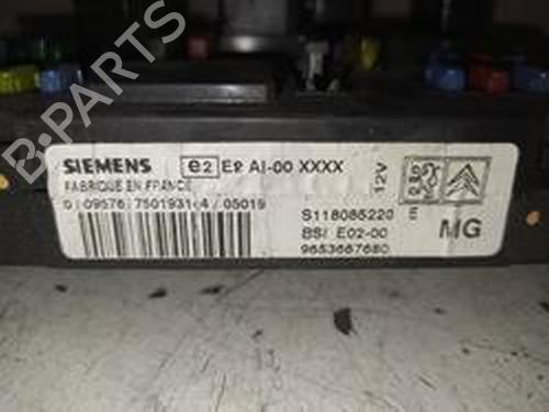 Fuse box PEUGEOT 206 Hatchback (2A/C) 1.4 16V | BP8701786E1 