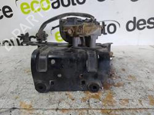 Used Front wiper motor HYUNDAI H-1 / STAREX Bus (A1) 2.5 TCi (99 hp) 8701634
