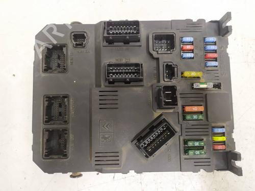 Used Fuse box Fuse box 39535440 39535440