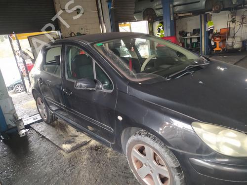 Fuse box PEUGEOT 307 Break (3E) 1.6 HDi 110 | BP31648664E1 