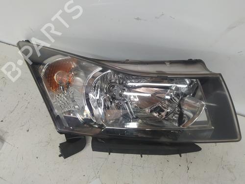 Used Right headlight CHEVROLET CRUZE (J300) 1.6 (124 hp) 13916658