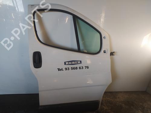 Used Right front door OPEL VIVARO A Van (X83) [2001-2015]  10712187