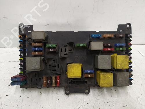 Used Fuse box MERCEDES-BENZ VITO Bus (W639) 111 CDI (639.701, 639.703, 639.705) (109 hp) 24316140