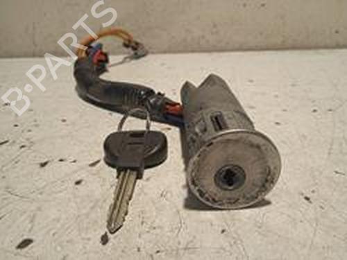 Used Ignition barrel CITROËN SAXO (S0, S1) [1996-2004]  8713892