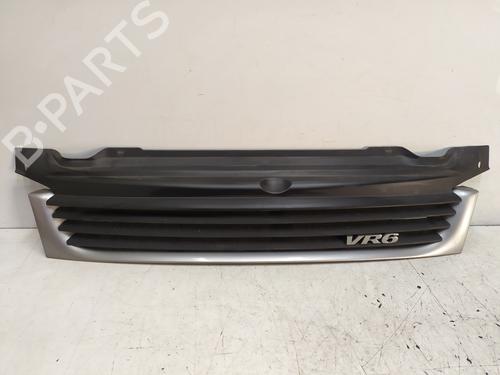 Używane Atrapa chłodnicy / Grill VW TRANSPORTER T4 Bus (70B, 70C, 7DB, 7DK, 70J, 70K, 7DC, 7DJ) [1990-2004]  30549432