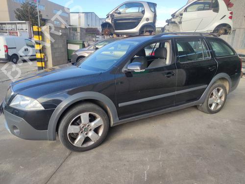 Zekeringkast SKODA OCTAVIA II Combi (1Z5) 2.0 TDI 4x4 | BP11285953E1 