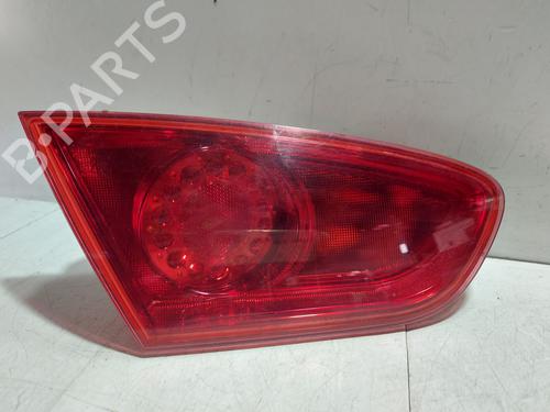 Feu de coffre gauche Feu de coffre gauche SEAT LEON (1P1) 1.6 TDI (90 hp) 33852727 33852727
