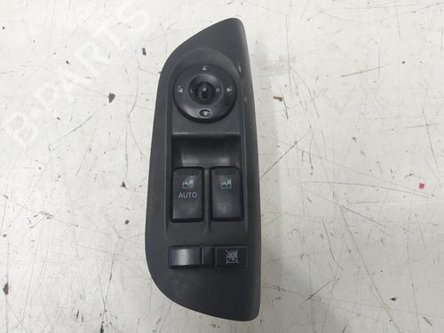 Used Left front window switch HYUNDAI COUPE II (GK) 2.0 GLS (143 hp) 22192606