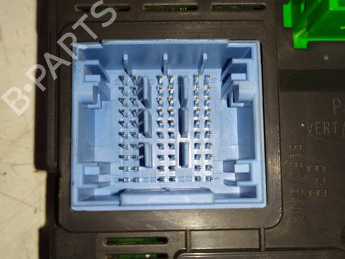 Fuse box PEUGEOT 208 I (CA_, CC_) | BP32345627E1