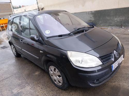Brugte RENAULT GRAND SCÉNIC II (JM0/1_) 1.9 dCi (JM14) (131 hp) 4474232