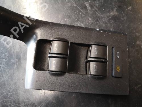 Fensterheberschalter links vorne für AUDI A3 (8L1) 1.6 (102 hp) 8702293