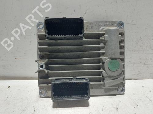 Calculateur moteur (ecu) OPEL SIGNUM Hatchback (Z03) [2003-2008]  31902430