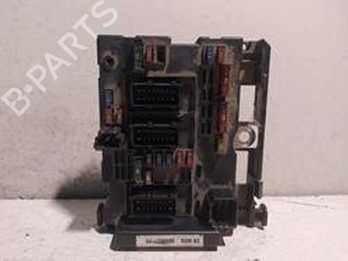 Used Fuse box PEUGEOT 307 (3A/C) 1.6 16V (109 hp) 8714984
