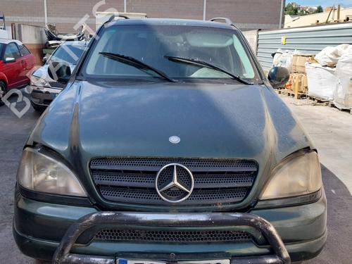 Brugte MERCEDES-BENZ M-CLASS (W163)  ML 270 CDI (163.113)  4601351