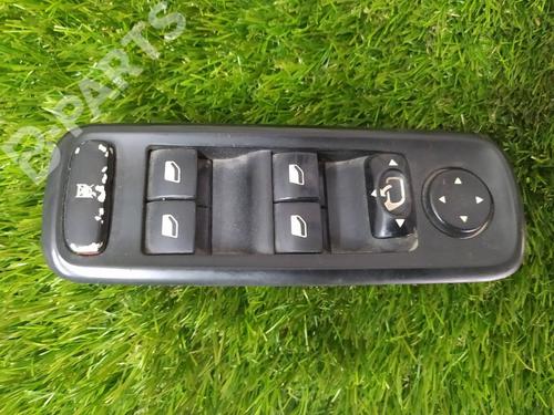 Used Left front window switch Left front window switch PEUGEOT 807 (EB_) 2.2 HDi (128 hp) 8702252 8702252