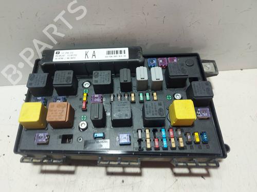 Zekeringkast OPEL ASTRA H (A04) [2004-2014]  22787154