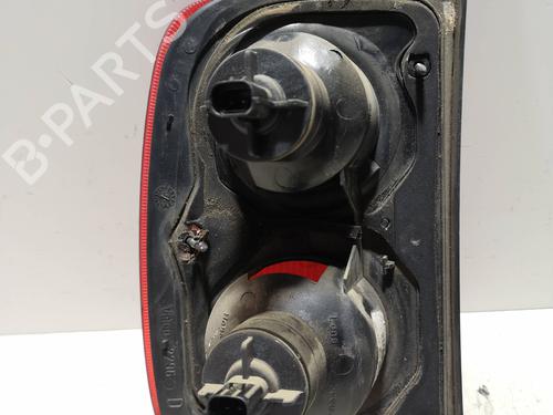 Right taillight LAND ROVER FREELANDER I (L314) 2.0 DI 4x4 | BP16534578C35 