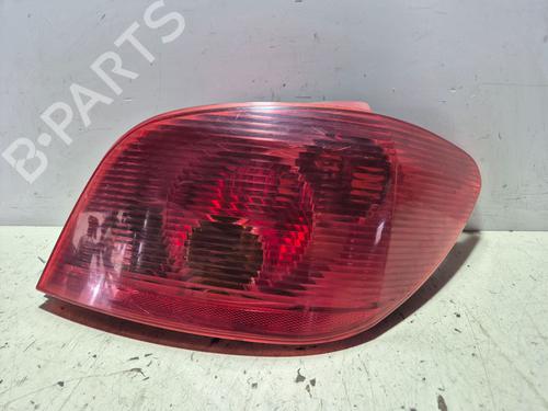 Used Right taillight PEUGEOT 307 (3A/C) [2000-2012]  26155717