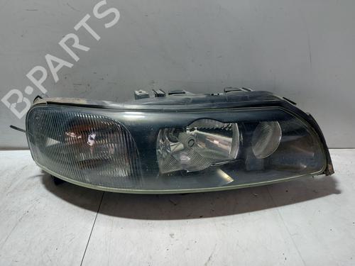 Used Right headlight Right headlight VOLVO V70 I (875, 876) 2.4 Turbo (193 hp) 35787293 35787293