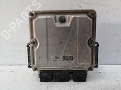 Motorstyringsenhed PEUGEOT EXPERT (224_) 1.9 D (69 hp) 8718036