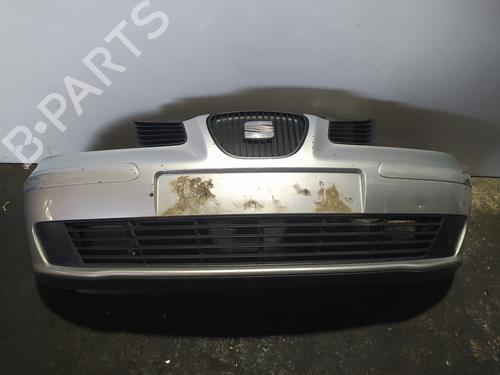 Used Front bumper SEAT IBIZA III (6L1) 1.4 16V (75 hp) 26293451