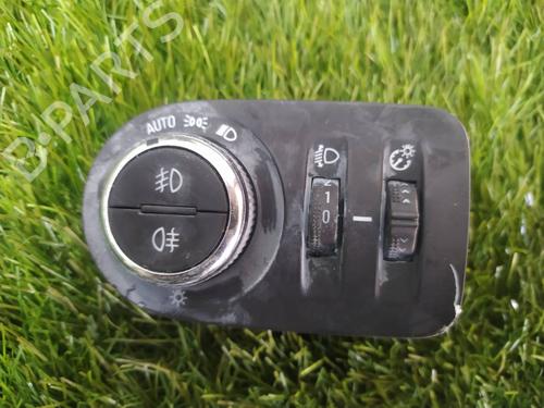 Used Headlight switch OPEL ASTRA K (B16) 1.4 Turbo (68) (150 hp) 8703410