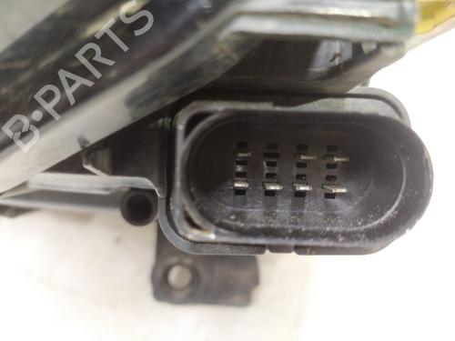 Right headlight VW POLO (6N2)  | BP29942176C29