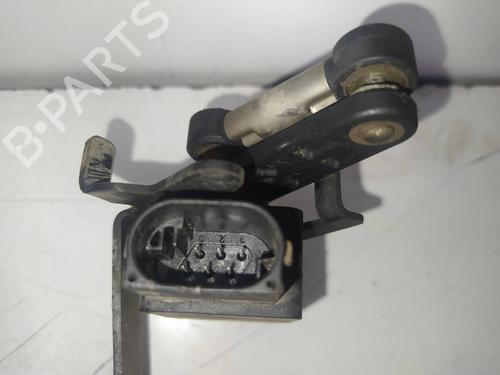 Left front suspension arm PEUGEOT 407 SW (6E_, 6D_) 2.0 HDi 135 | BP9622470M12 