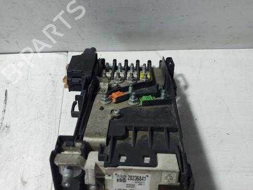 fuse-box-citroen-c4-picasso-i-mpv-ud_-2006-2007-2008-2009-2010-2011-2012-2013-2014-2015-35963894 main image