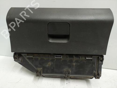 Used Glove box VW POLO IV (9N_, 9A_) 1.4 TDI (70 hp) 30792376