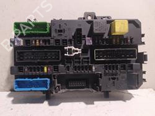 Used Fuse box OPEL ASTRA H (A04) [2004-2014]  8716077