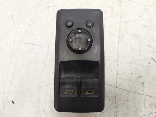 Fensterheberschalter links vorne für VW TRANSPORTER T4 Bus (70B, 70C, 7DB, 7DK, 70J, 70K, 7DC, 7DJ) [1990-2004]  30549417