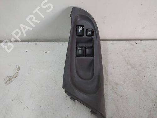 Used Left front window switch NISSAN ALMERA II Hatchback (N16) [2000-2025]  10733434