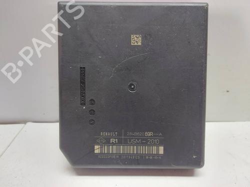 Fuse box RENAULT SCÉNIC III (JZ0/1_)  | BP29919073E1