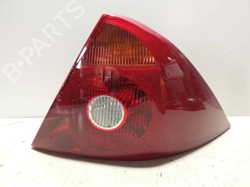 Used Right taillight FORD MONDEO III (B5Y) [2000-2007]  16763233