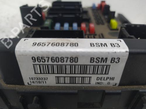 Fuse box PEUGEOT 206+ (2L_, 2M_) 1.1 | BP20935585E1 