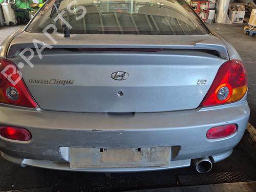Left headlight HYUNDAI COUPE II (GK) 1.6 16V | BP29159586C28 