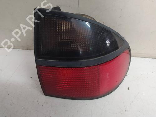 Used Right taillight RENAULT LAGUNA I (B56_, 556_) [1993-2002]  9833607